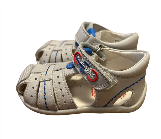 Pablosky Gray Sandals - size 18