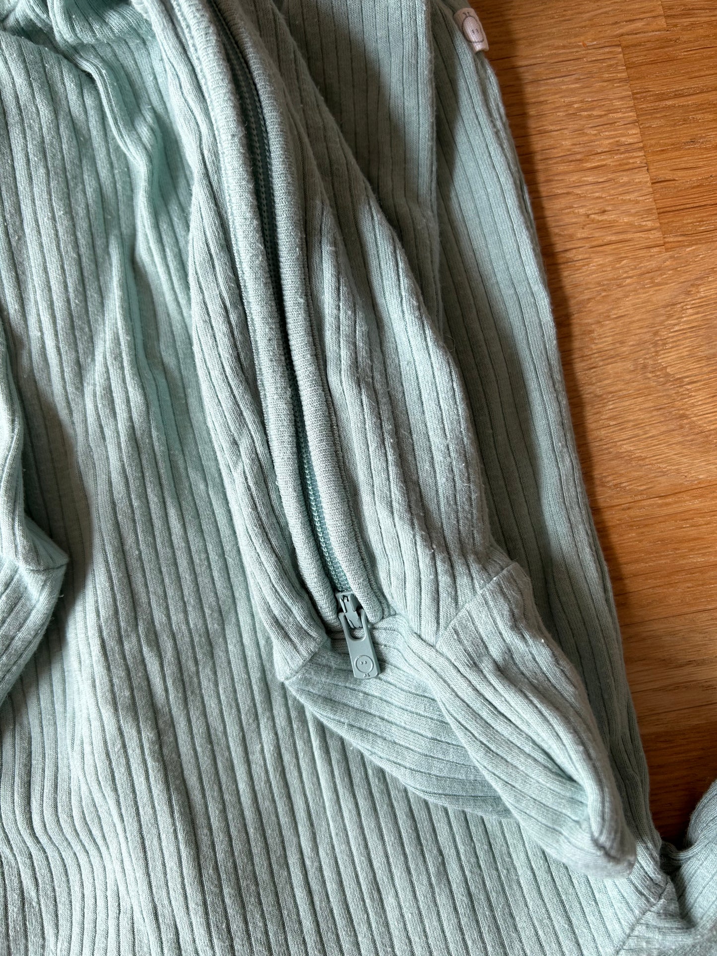 Clever Zip Mint Jumpsuit - maat 74 (6-9M)