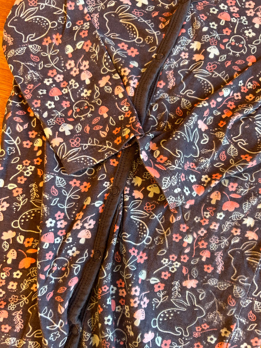 Purple Long-Sleeve Baby Onesie - size 68 (3-6M)