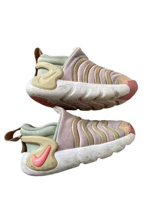 Nike Sneakers - size 22 (UK5.5)