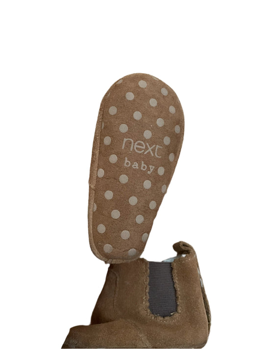 Warm Lined Baby Pull On Boots - size 18 (6 - 12 Months)