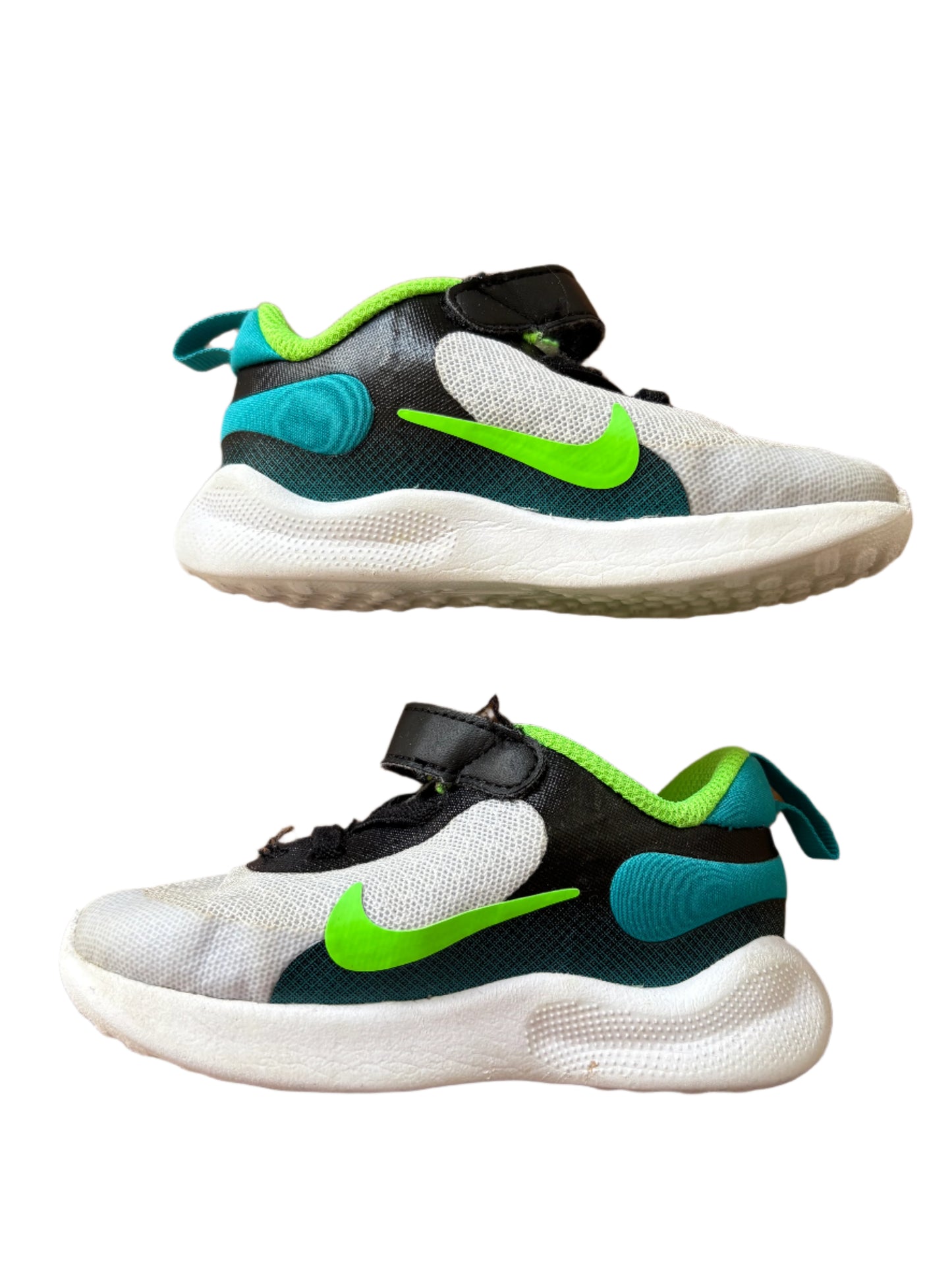 Nike Sneakers - Size 23.5 (UK 6.5)