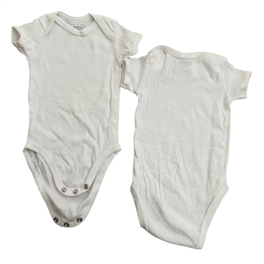 Set of 2 rompers - size 62 - 68 (3-6M)