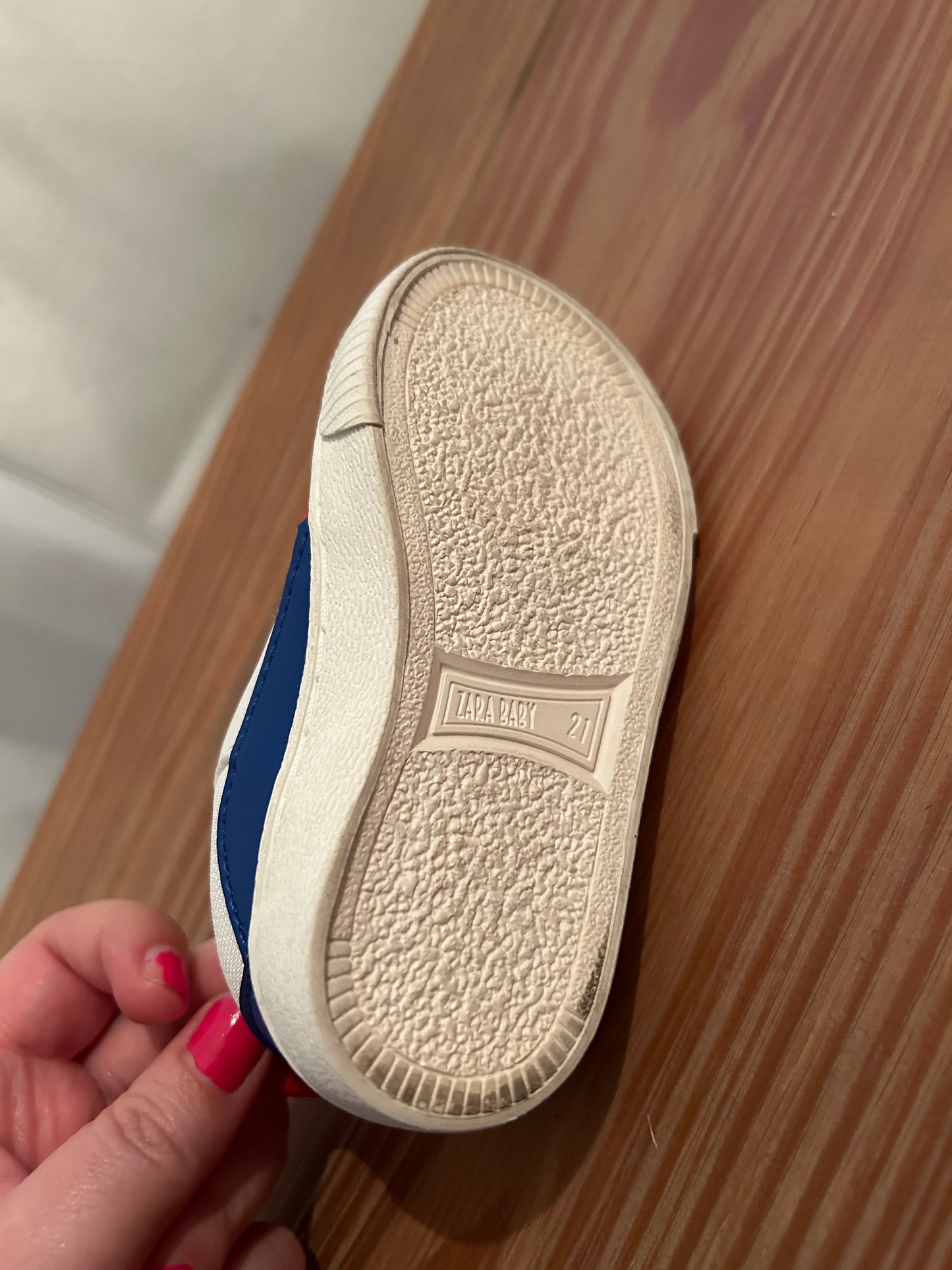 Zara baba tekkies - grootte 21