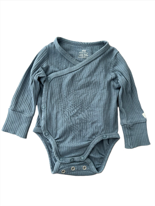 Adjustable size set - size 62 (2-4M)