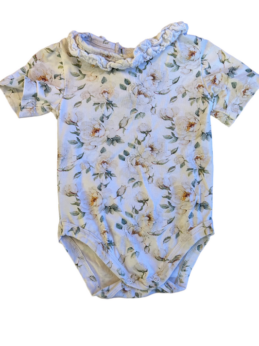 Baby bloemen romper - maat 60-68 (3-6M)