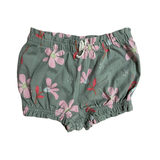 Bloemenshorts - maat 74 (6-9M)