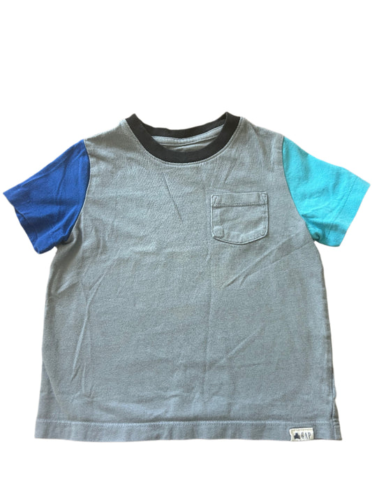 T-shirt - Size 98 (3Yrs)