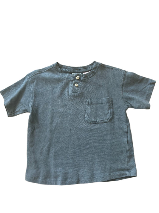 T-shirt - Size 98 (2-3Yrs)