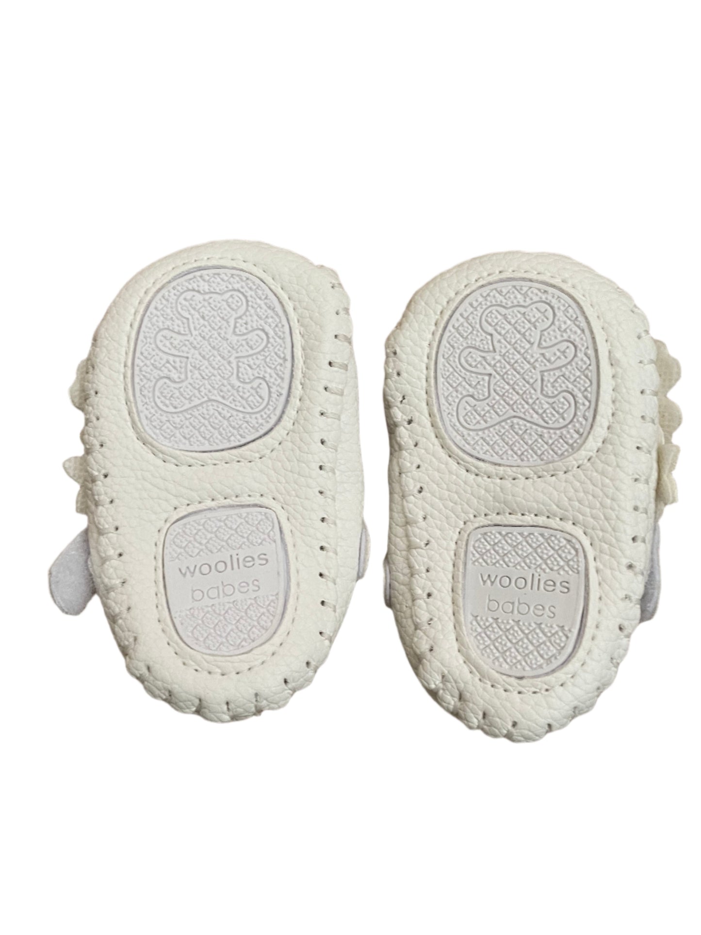 Schattige witte schoenen - Maat 3 - 6 maanden