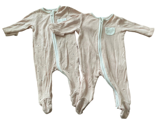 Twee rompertjes met lange mouwen - maat 50 Newborn
