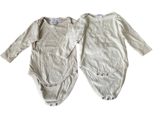 Twee rompertjes met lange mouwen - maat 86 (12-18M)