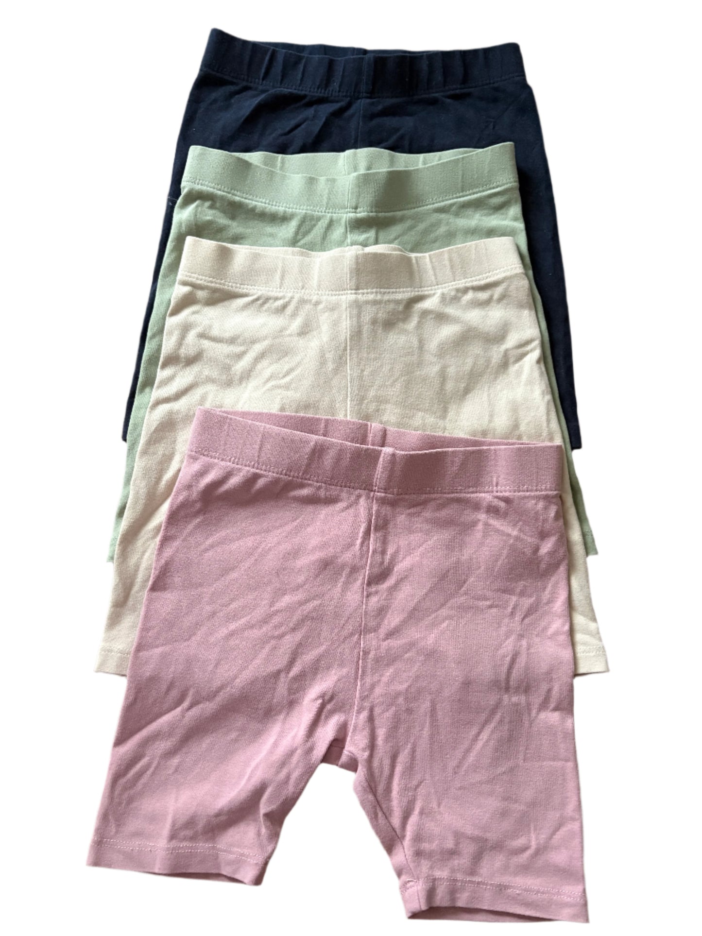 4 pairs of shorts - Size 92 (18-24M)