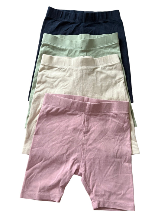 4 pairs of shorts - Size 92 (18-24M)