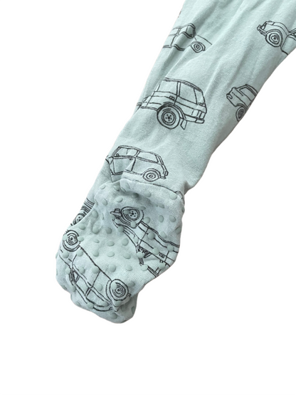 Groene auto Onesie - maat 74-80 (6-12M)