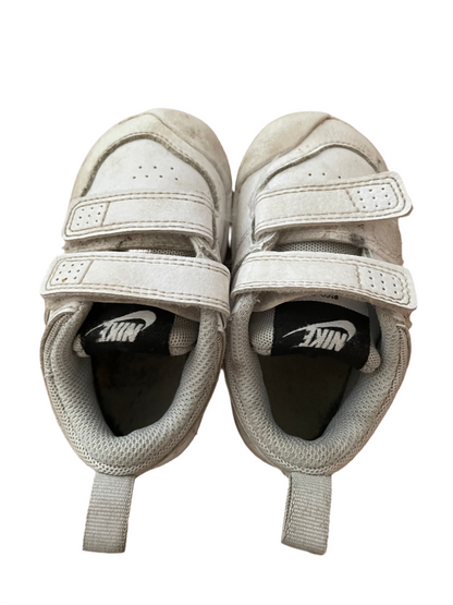 Nike peuterschoenen - maat 21 (UK 4,5)