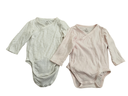 Set van twee overslag rompertjes met lange mouwen - 68 (4-6M)